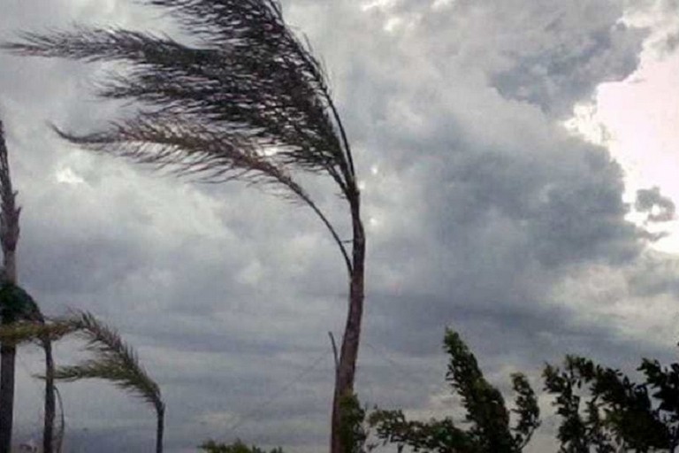 Venti Forti E Mareggiate: Allerta Meteo In Campania Fino A Natale