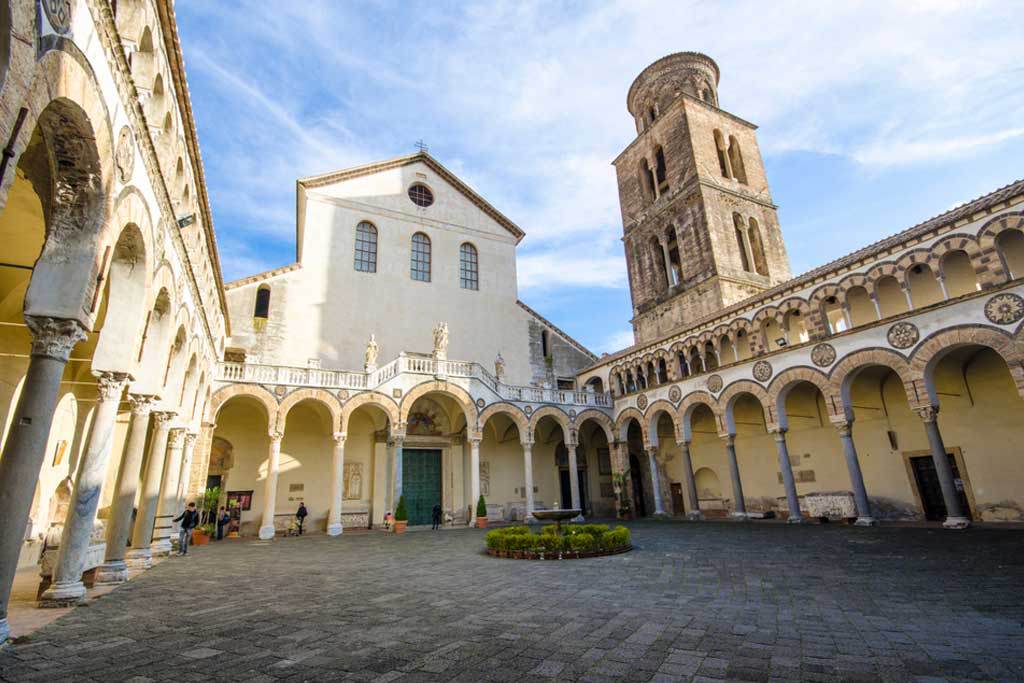 Dalla Cattedra Alla Cattedrale: A Salerno Il Giubileo Diocesano Della Scuola